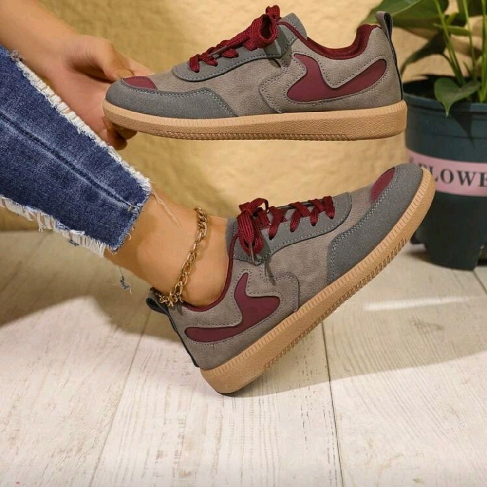 SHEIN Women's Burgundy and Gray Athletic Sneakers